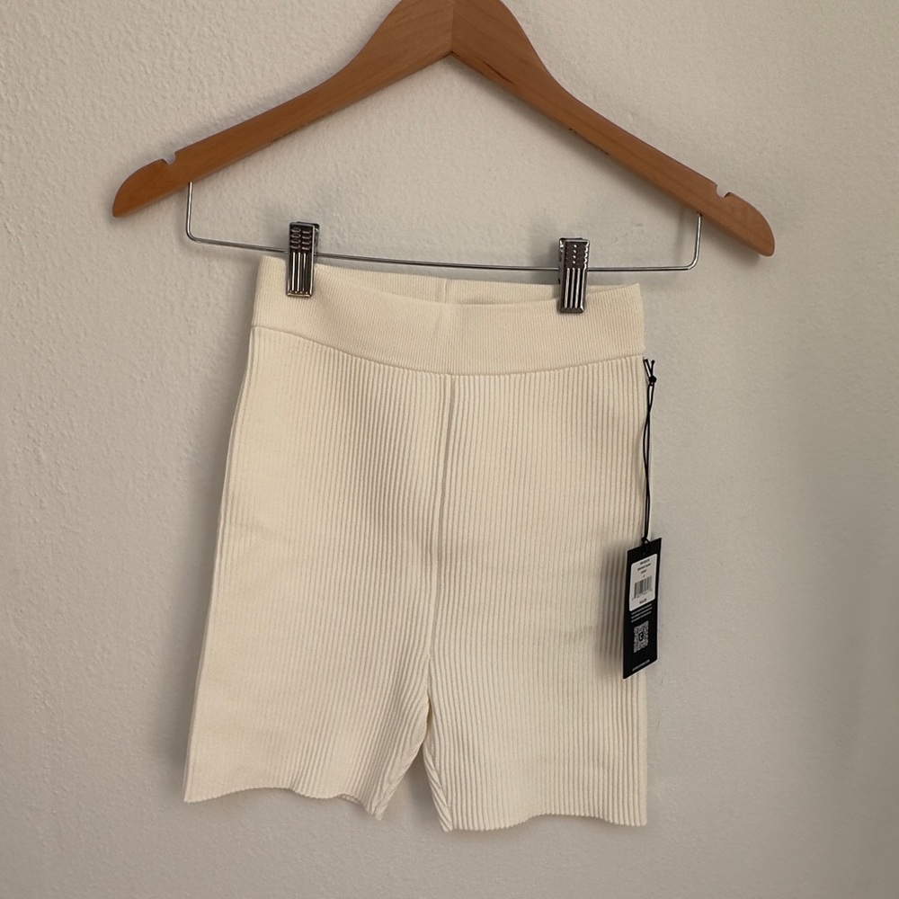 CUTS Ivory Ribbed Set - Picture 5 of 8